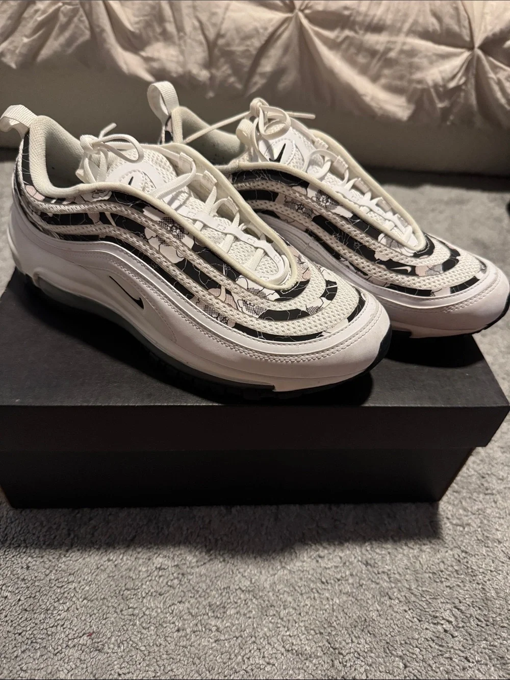 Nike Women's White and Black Flower-Print Air Max 97 Sneakers